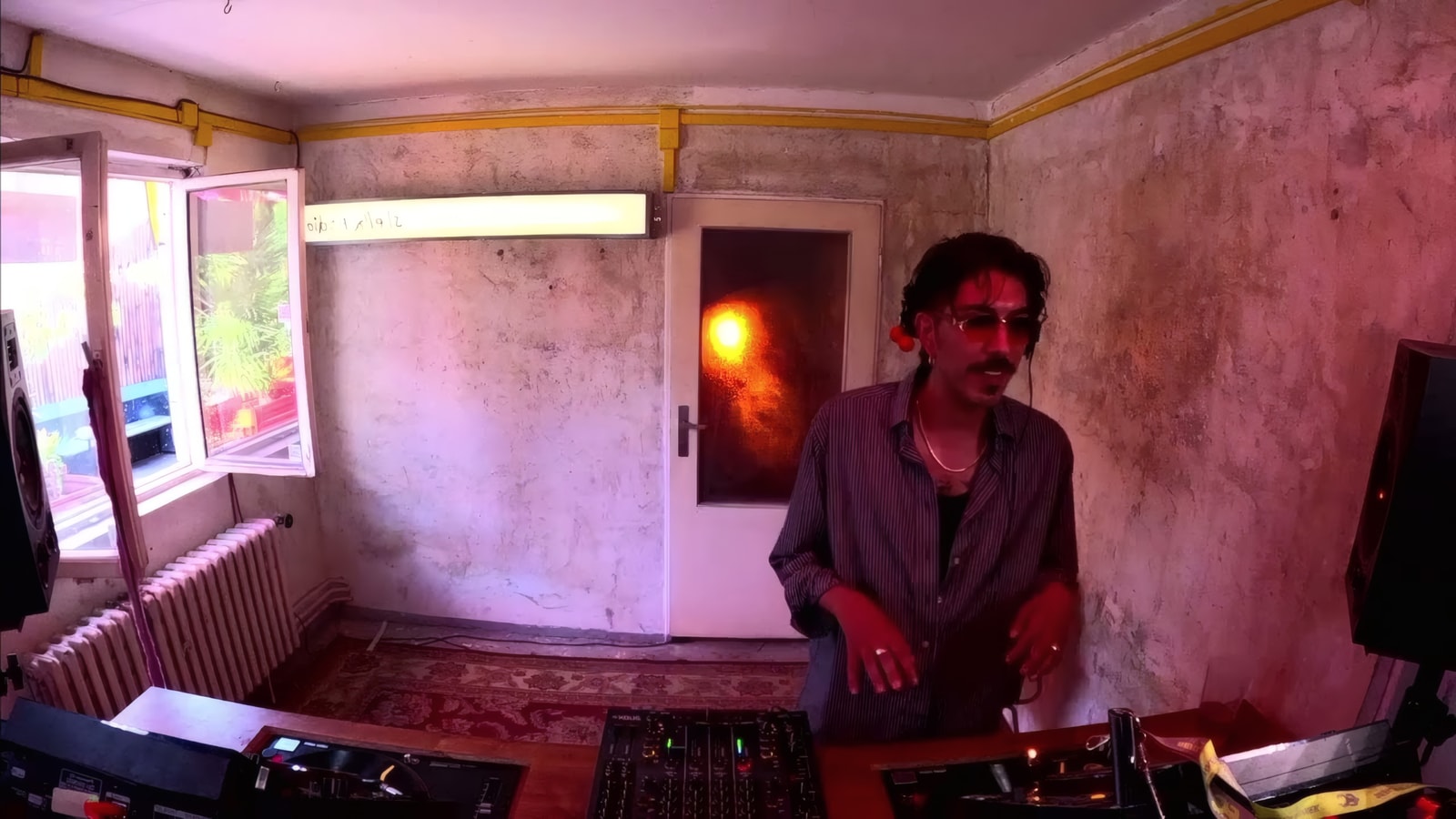 Fréquence Inter w/ Bizzy-B