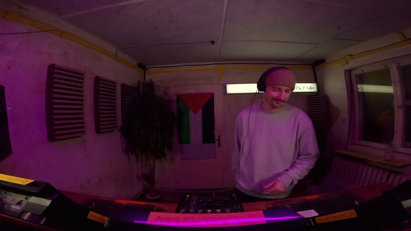 Karmen Camina w/ Timeless rhythms