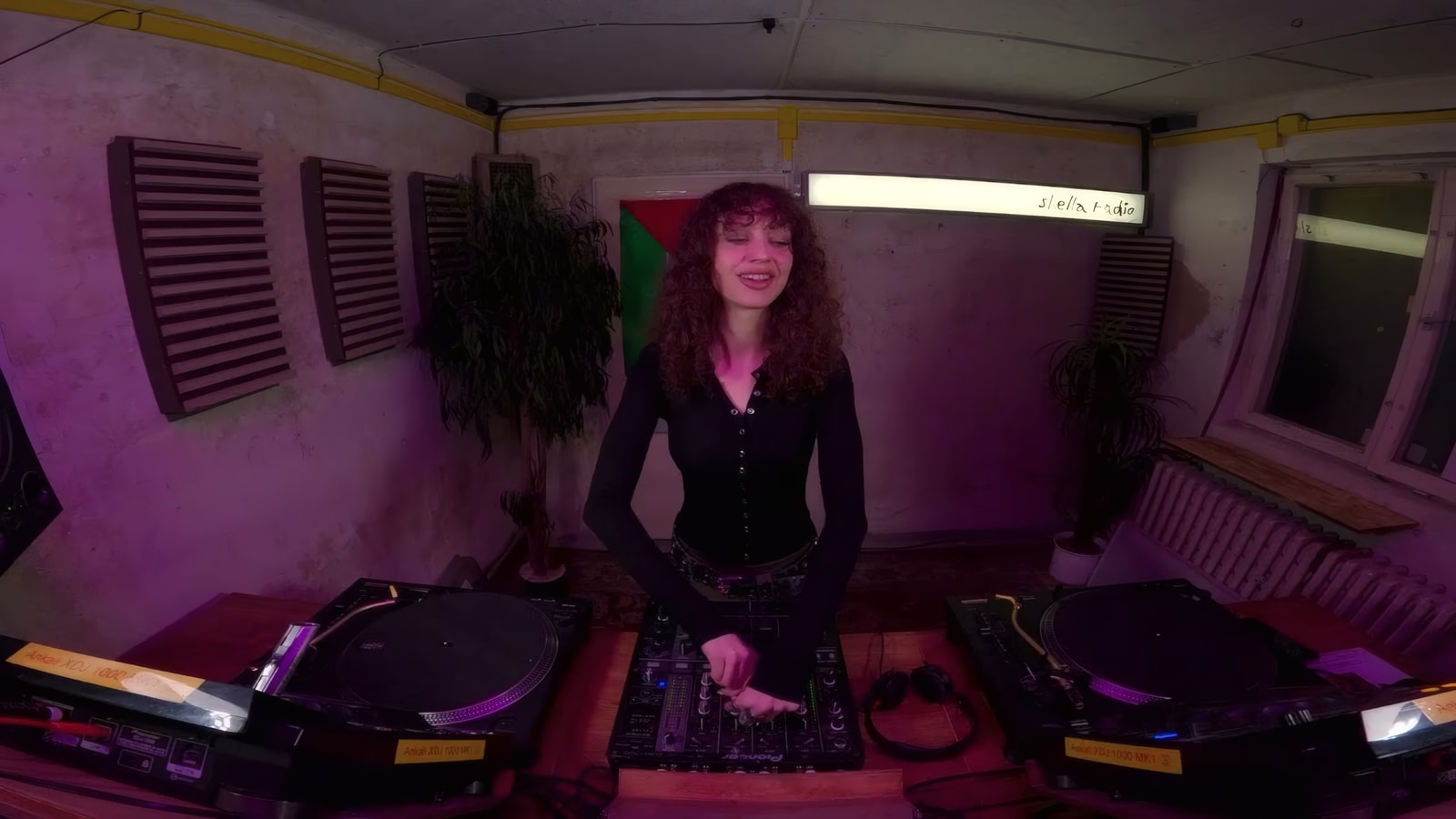 Maldades w/ Domizako