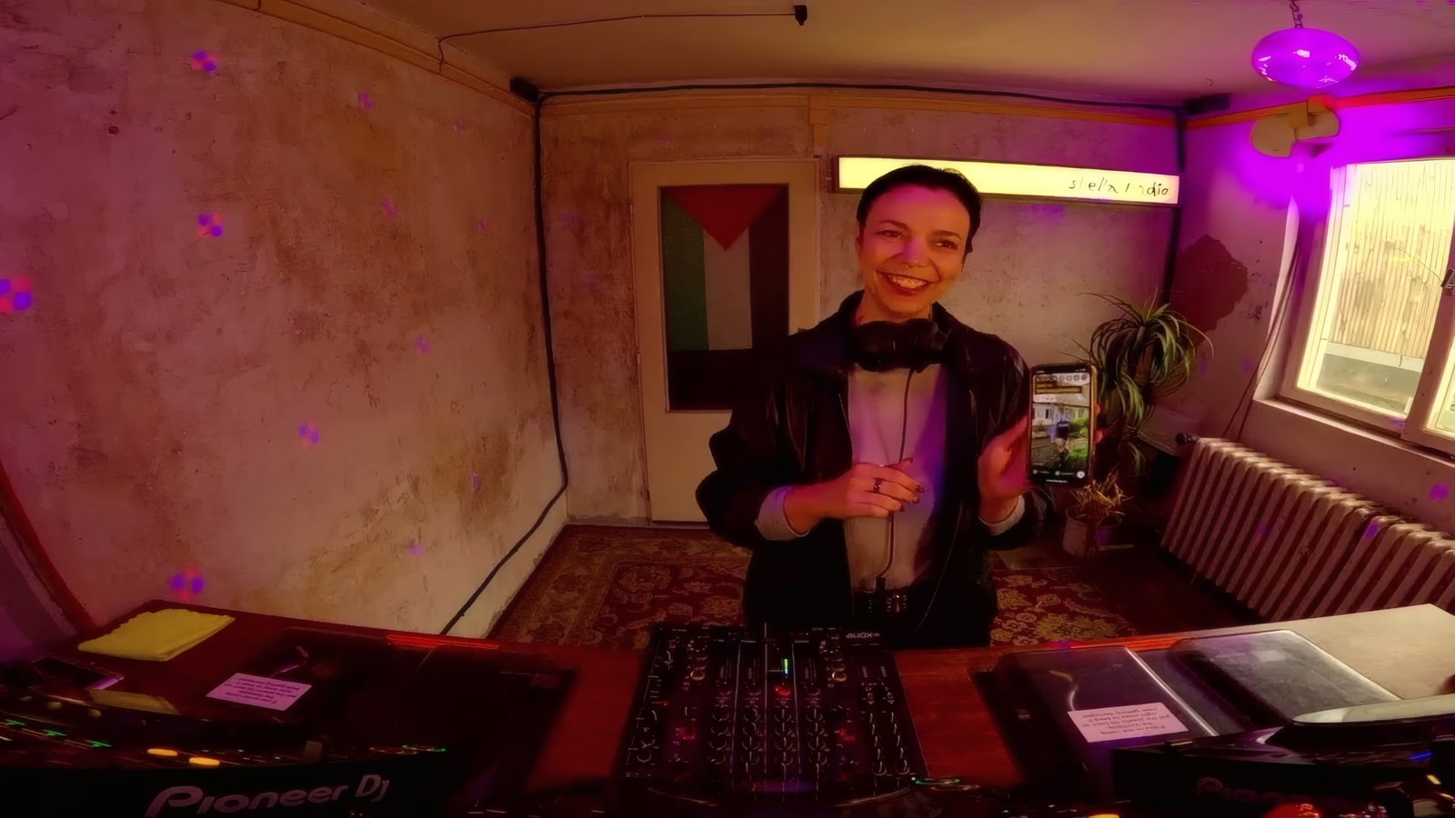 CUNT w/ NEW MAGIC MEDIA