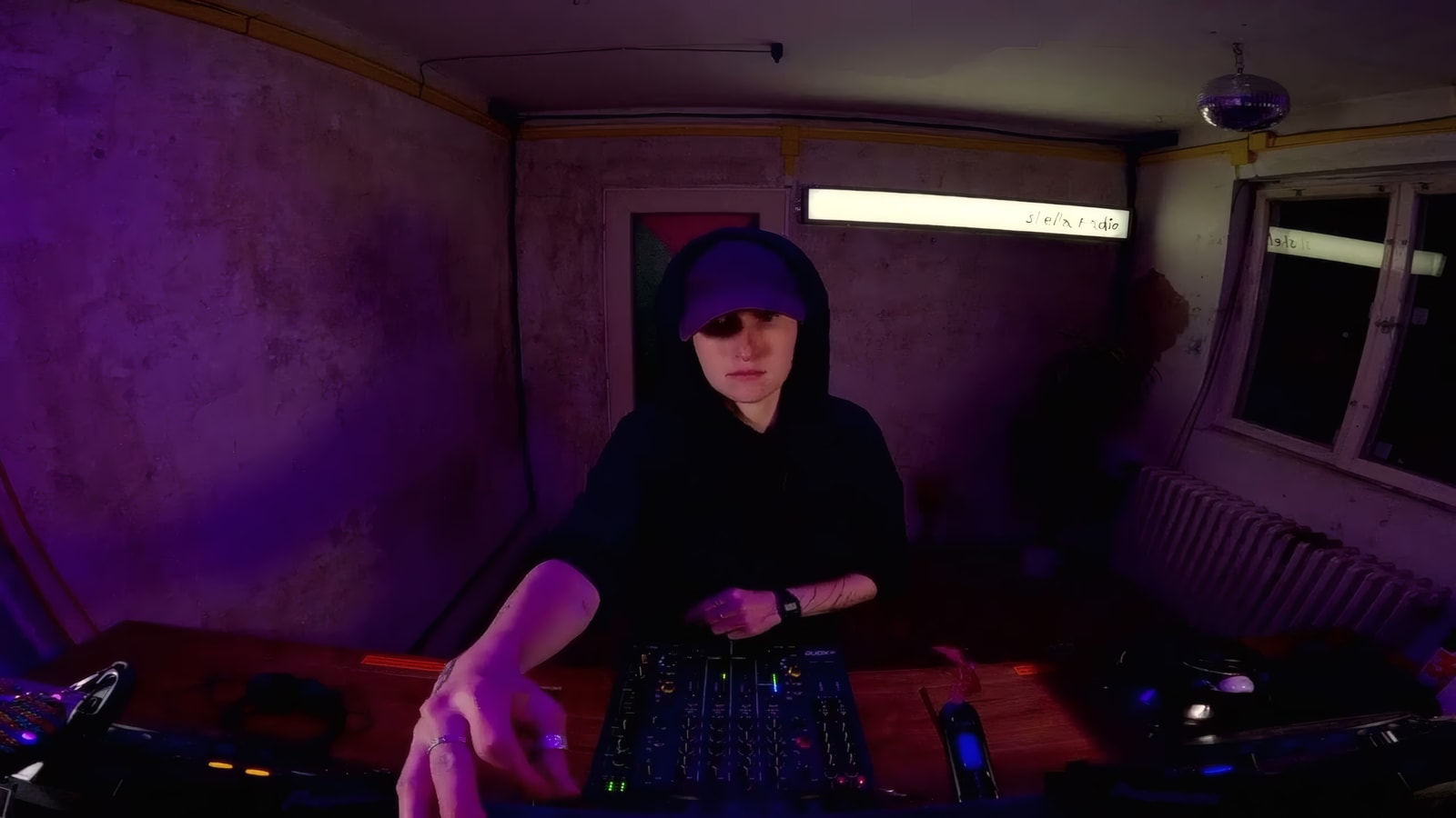 harampádí w/ Zuzana Hakl