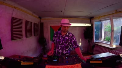 Dýchánek Showcase w/ Citty