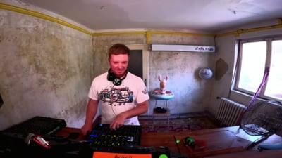 pit stop w/ DJ RED