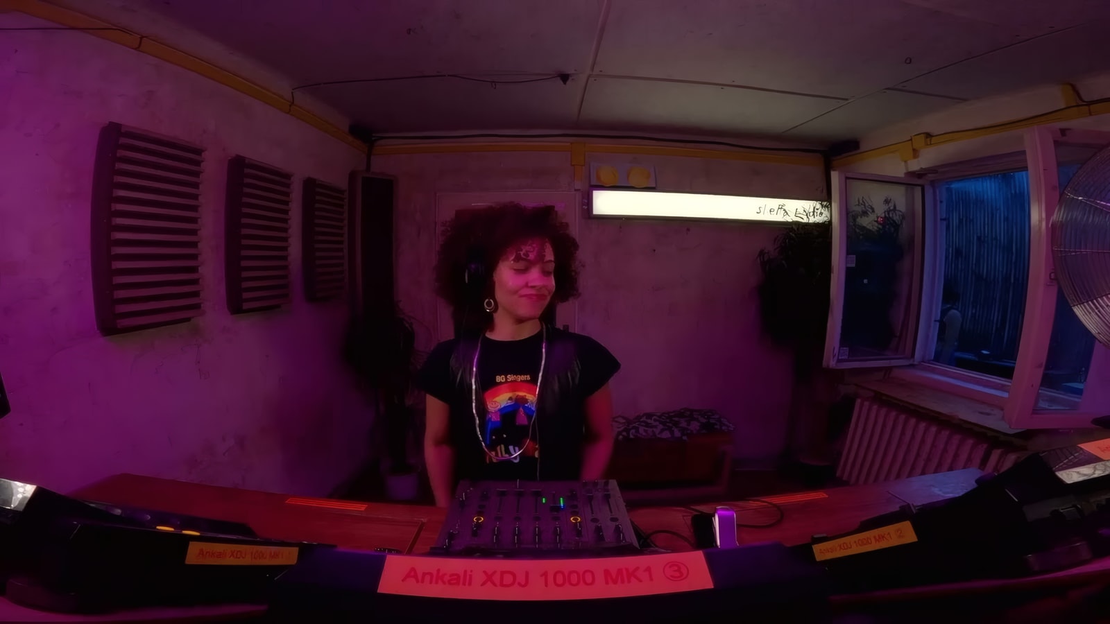 ZONA MAGICA Invites w/ Mata Rubia